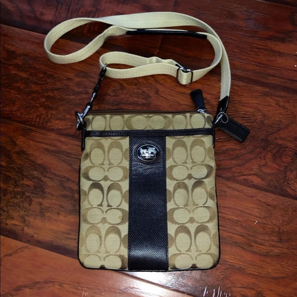 Vintage COACH crossbody bag